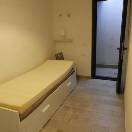 Baby House - Iun P5263